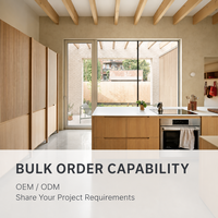 Meubles de cuisine modernes en bois cannelé, solution de mobilier sur mesure pour toute la maison, idéale pour les projets résidentiels intérieurs et extérieurs.