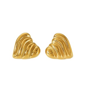 Heart-Shaped Stainless Steel Stud Earrings 18K Gold Plated Non-Fading <b>Titanium</b> Steel Fashion Jewelry Gift For Women - Product Image 5
