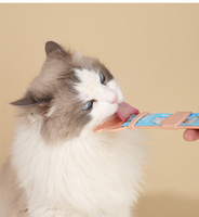 Distributeur de friandises humides pour chat portable et multifonctionnel, en forme de bande, en matériau de qualité alimentaire, coloré