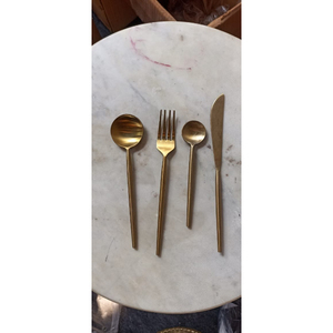 Juego de cubiertos modernos de acero inoxidable dorado mate con un diseño minimalista elegante y mangos redondos lisos a precio de mayoreo - Product Image 1