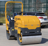 Rouleau compresseur vibrant à double tambour XMR170, poids opérationnel 1680 kg, largeur de compactage 1000 mm, moteur diesel 28,5 kW