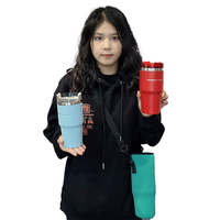 Thermos personnalisé de luxe en acier inoxydable 304, avec bandoulière, pour les voyages en plein air, les dîners, transport pratique, maintien thermique de 6 à 12 heures