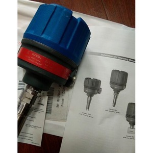 Capteur de niveau Magnetrol pour liquides, usage industriel, détection haute précision - Product Image 2