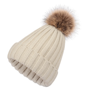 <span class=keywords><strong>Bonnet</strong></span> tricoté d'hiver pour <span class=keywords><strong>femme</strong></span> avec fausse fourrure en peluche Pom Warm 3D brodé Skull Cap pour la plage et les affaires - Product Image 5