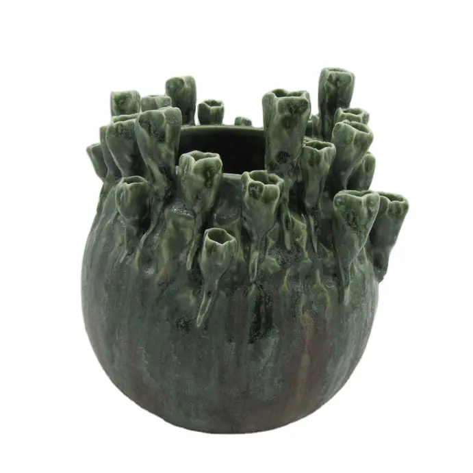 Vaso de cerâmica lançado da mão. Um de um tipo Escuro Teal esmalte salpicado. Tem flores feitas à mão 3-d fábrica vaso atacado