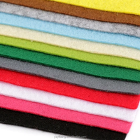 Tapis d'extérieur en polyester non tissé à prix compétitif, sur mesure, vente en gros pour acheteurs de projets