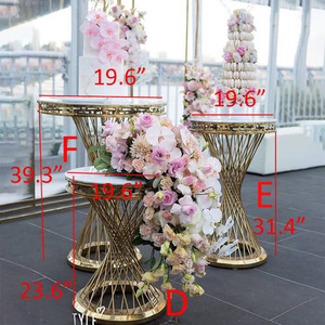 Ensemble <span class=keywords><strong>de</strong></span> support <span class=keywords><strong>de</strong></span> gâteau <span class=keywords><strong>de</strong></span> <span class=keywords><strong>mariage</strong></span> rond en or luxueux et magnifique, table <span class=keywords><strong>de</strong></span> présentation <span class=keywords><strong>de</strong></span> gâteau <span class=keywords><strong>de</strong></span> <span class=keywords><strong>mariage</strong></span> en acier inoxydable <span class=keywords><strong>pour</strong></span> les événements <span class=keywords><strong>de</strong></span> banquet, les fêtes - Product Image 5