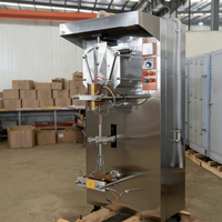 Machine de remplissage Bag-in-Box pour boissons, jus et lait en usine