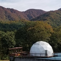 Dômes de glamping géodésiques en PVC imperméable pour l'extérieur, 4 saisons, pour hôtels, camping, événements, restaurant, maison transparente
