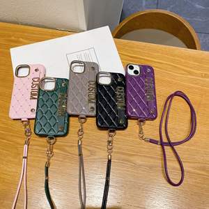 Funda de teléfono personalizada <span class=keywords><strong>con</strong></span> <span class=keywords><strong>nombre</strong></span> personalizado para <span class=keywords><strong>iPhone</strong></span> 16 15 Pro Max, funda protectora de diamantes de cuero PU de lujo <span class=keywords><strong>con</strong></span> cordón de pulsera - Product Image 2