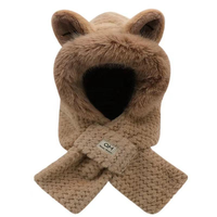 Vente en gros de bavoir à capuche unisexe à la mode automne-hiver ensemble chaud pour oreilles d'équitation chapeau écharpe en peluche personnalisable motif de dessin animé brodé en 3D