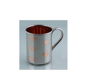 Mug à Moscow Mule classique en aluminium pur à 100% avec poignée |   Mug à bière et à cocktail fait à la main, compatible lave-vaisselle - Product Image 1