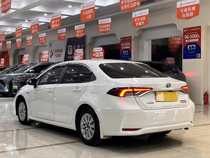 <span class=keywords><strong>Toyota</strong></span> Corolla 1.8L Hybride Édition Elite 2023 <span class=keywords><strong>d</strong></span>'<span class=keywords><strong>occasion</strong></span> – <span class=keywords><strong>Voiture</strong></span> Compacte Électrique Automatique - Product Image 2