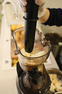 อาหารเพื่อสุขภาพจากธรรมชาติแท้ น้ำสมุนไพรแก้ไอ ลดความร้อนในร่างกาย เสริมภูมิคุ้มกัน น้ำผลไม้เข้มข้นรสลูกแพร์สำหรับฤดูใบไม้ร่วง - Product Image 5