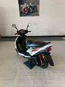 Moto d'<span class=keywords><strong>occasion</strong></span> Yamaha Shangling <span class=keywords><strong>125</strong></span> – <span class=keywords><strong>Scooter</strong></span> à essence haute performance, moto électrique rapide pour adultes, prix usine, vélo économique - Product Image 5