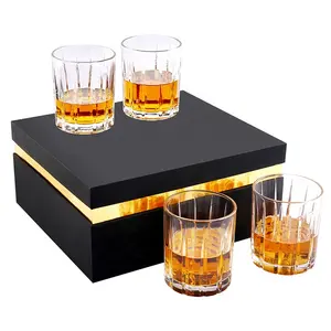 Unieke Groothandel Loodvrij Prachtige Gegraveerde Luxe Gift Bourbon Glas Set Van 4 Crystal Whiskey Drinkglazen