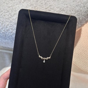 Collier en argent pur S925, couronne de princesse Alice, dentelle, goutte d'eau, chaîne fine haut de gamme, chaîne de clavicule, accessoire doux - Product Image 2