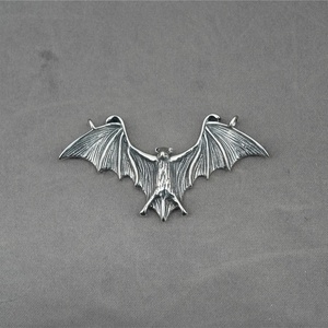 Collar con Colgante de Murciélago Gótico de Acero Inoxidable 316L, Joyería Retro para Hombre, Murciélago con Alas Abiertas, Amuleto Vintage de Halloween - Product Image 3