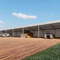 Poulailler en structure acier de grande envergure avec système de ventilation et silo à alimentation, design ferme pour l'élevage avicole commercial