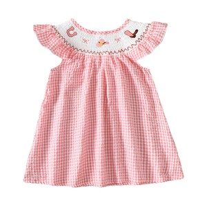 Nuovo Vestito Estivo 2025 per <span class=keywords><strong>Bambina</strong></span> con Smock, Maniche a Farfalla, Gonna a Quadretti e Ricami - Product Image 5