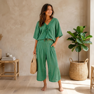 Ensemble deux pièces pour femmes, haut à manches courtes col en V, pantalon large avec poche, vert uni, style bohème, coupe ample, printemps été, décontracté - Product Image 2