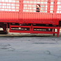 Semi-remorque porte-conteneurs fermée de haute qualité, 3/4 essieux, 40 pieds, 60 tonnes, en acier, avec clôture à piquets