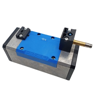 Électrovanne pneumatique allemande à trois positions et cinq voies MFH-5/3G-D-3-C - Product Image 1