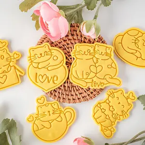 Moule à biscuit en plastique pour fondant Embosser à biscuits en forme de chat Tampons pour emporte-pièces de la Saint-Valentin pour la cuisson