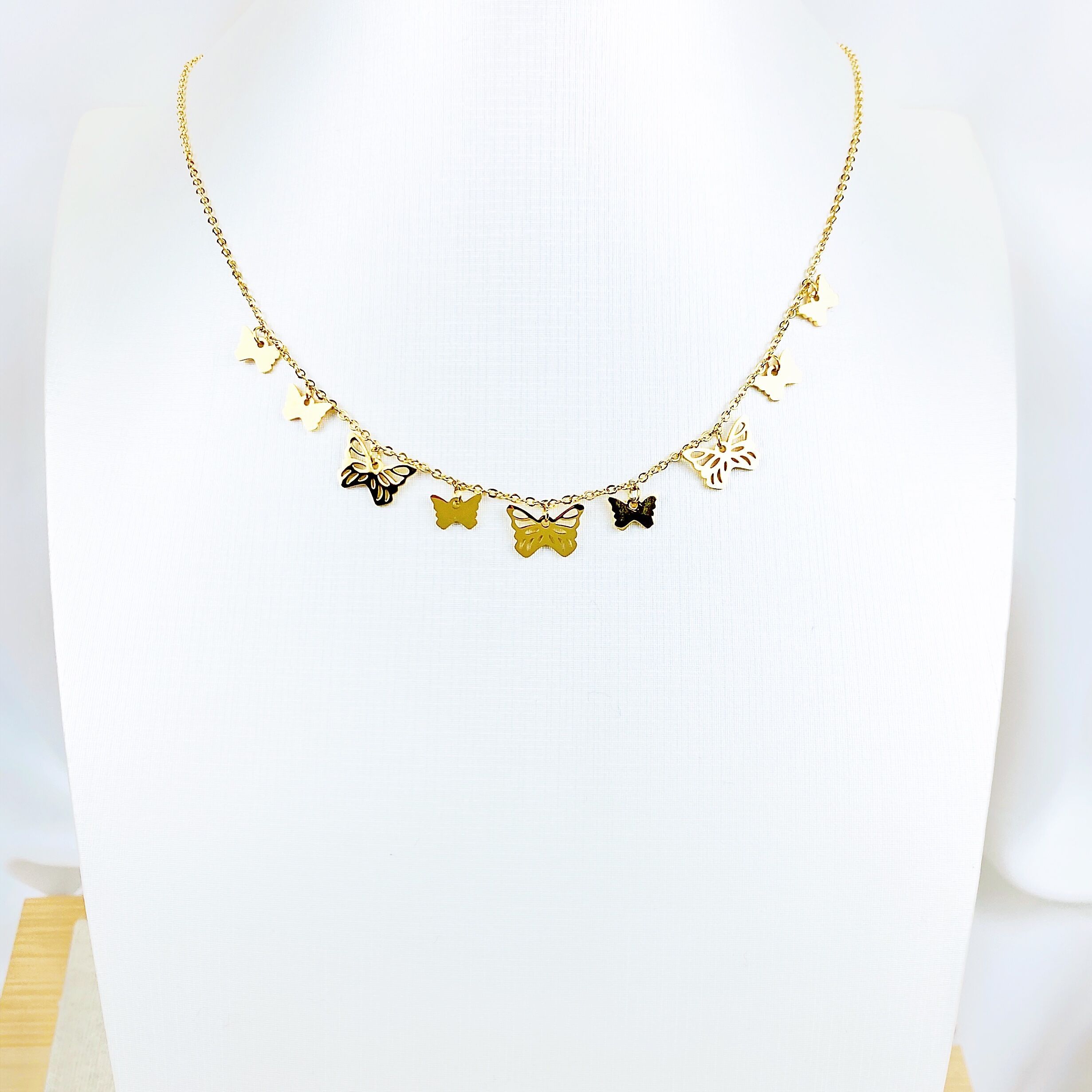 De moda Simple de plata al por mayor múltiples colgante de mariposa y chapado en oro mariposa pendientes joyería conjunto