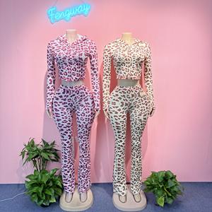 2025 primavera mujer Casual ecológico estampado de leopardo Loungewear Sudadera con capucha chaqueta con cremallera Flare pierna ancha pantalones de 2 piezas conjuntos chándal - Product Image 1