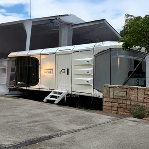 บ้านสำเร็จรูปโครงสร้างเหล็กเบา รุ่น K5 สำหรับพักผ่อน บ้านกระจกสมัยใหม่ บ้านแคปซูลอวกาศ - Product Image 1