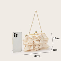 Pochette de soirée unie à volants en forme de nuage, style féerique, avec chaîne, portable, pour femme, mariage et fête