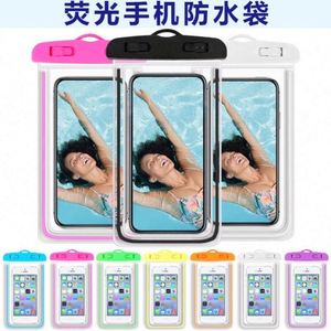 Pochette de téléphone flottante en PVC personnalisée, écologique, imprimée UV, étanche, avec cordon de cou, écran tactile transparent, pour la natation et les activités de plage - Product Image 3