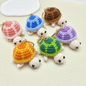 Crochet Tortue Charme En Peluche Porte-clés À La Main Mini Mignon Tortue <span class=keywords><strong>Laine</strong></span> Tricoté Tissé Océan Animal Sac Pendentif Accessoires Cadeau - Product Image 1