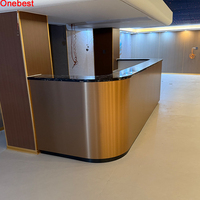 Comptoir de bar en forme de U en or moderne en Corian Surface solide Salon d'appartement Zone de détente Table de bar d'exposition