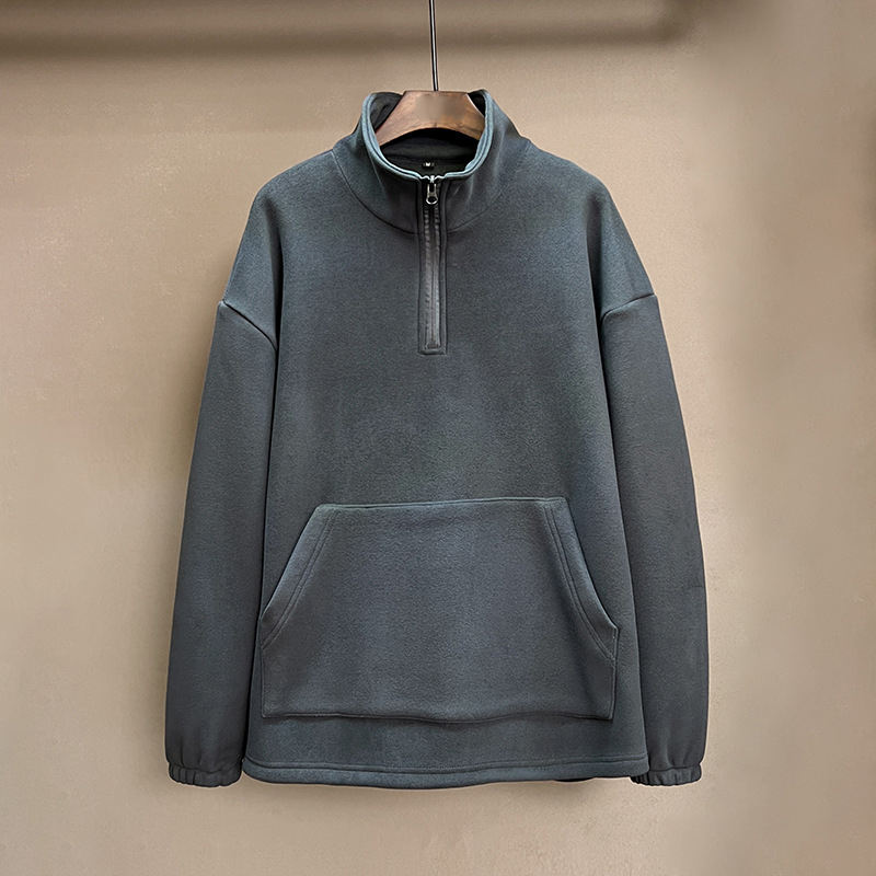 สีเทาเข้ม