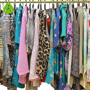 Roupas de Brechó Camisa Vintage de Marca com Estampa Floral Roupas Usadas da <span class=keywords><strong>China</strong></span> Vestuário de Segunda Mão - Product Image 1
