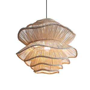Lampe suspendue en osier tissé naturel écologique Ascial, faite à la main, style bohème, en rotin et bambou, pour restaurant - Product Image 1