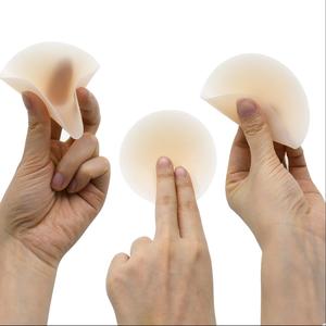 Protetores de Mamilo Invisíveis de Silicone Ultra Fino, Adesivo de Grau Médico, Reutilizáveis, OEM ODM para Lingerie - Product Image 5