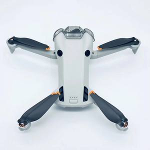 Dron Prosumer 4K HDR Mini 4 Pro Fly More Combo Usado Más Vendido con Control Remoto para Grabación Vertical Experta - Product Image 1