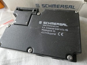 Solénoïde de verrouillage PLC <span class=keywords><strong>AZM161</strong></span> à alimentation pour déverrouillage 101157367 AZM161SK-24RK-024 pour produit sous garantie - Product Image 2