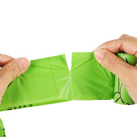 Fábrica al por mayor 100% compostable EN13432 PLA PBAT almidón de maíz biodegradable bolsas para caca de perro con logotipo para productos para el hogar