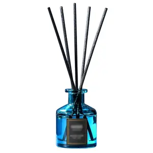 Groothandel Bloem Geur Reed Diffuser Glazen Fles 100Ml 200Ml Vuurloze Reed Diffuser Met Aangepaste Logo Deksel Voor Huisdecoratie