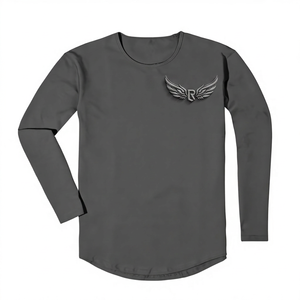 Camiseta de manga larga para hombre con logo de alas estampado en foil, cuello redondo, informal, de punto, corte regular, diseño frontal con letras. - Product Image 2