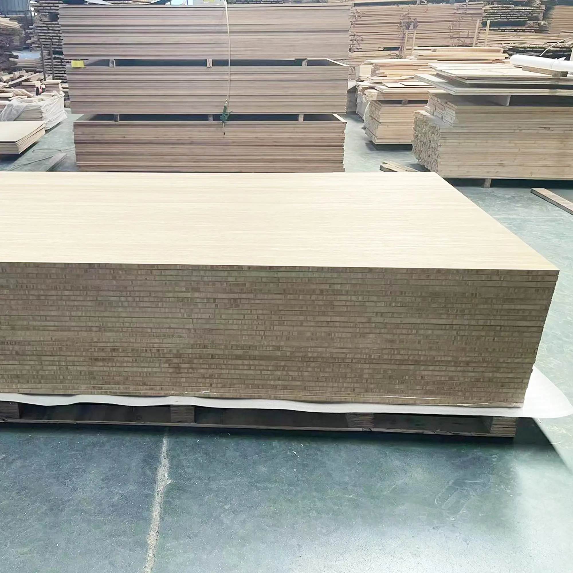 Custom thickness marine bathroom 4x8 laminated sheet decorative bamboo plywood panel
