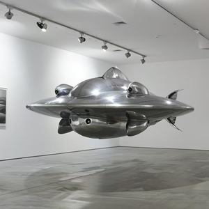 نحت تمثال <span class=keywords><strong>UFO</strong></span> حديث في الهواء الطلق الأكثر مبيعًا معدن الفولاذ المقاوم للصدأ مع طلاء أنيق مرآة النهاية - Product Image 4