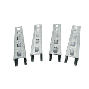 Profilé en acier galvanisé en forme de C de 41 mm, perforé et rainuré de 2,5 mm pour supports de fixation en acier inoxydable - Product Image 1