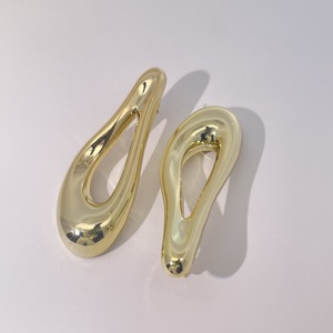 ต่างหูแบบติดหู ทองเหลืองชุบทอง ดีไซน์เรขาคณิต วินเทจ มินิมอล คลาสสิก แฟชั่น ไม่มีพลอย จาก Tianyu Gems - Product Image 3