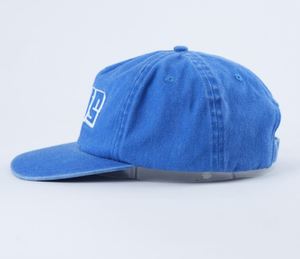 Gorra Snapback de 5 Paneles de Algodón Lavado con Logotipo Bordado Personalizado, Sin Estructura y con Visera Ligeramente Curvada - Product Image 3
