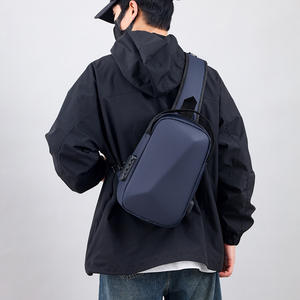 Sac bandoulière de cyclisme extérieur grande capacité pour hommes, multifonction avec port de chargement USB, sac de poitrine minimaliste professionnel - Product Image 1